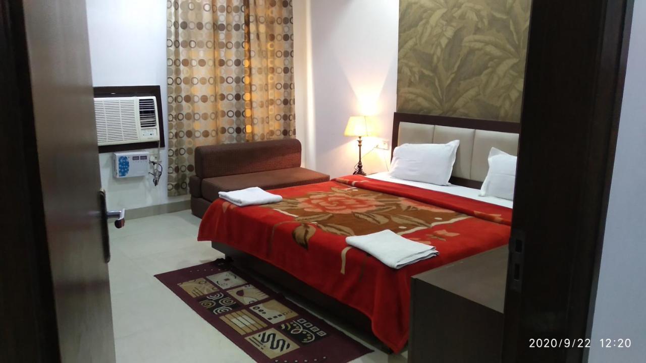 Hotel Popular Amritsar Exteriör bild