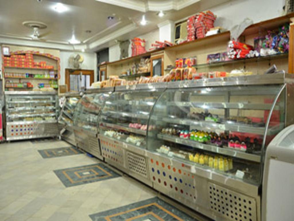 Hotel Popular Amritsar Exteriör bild