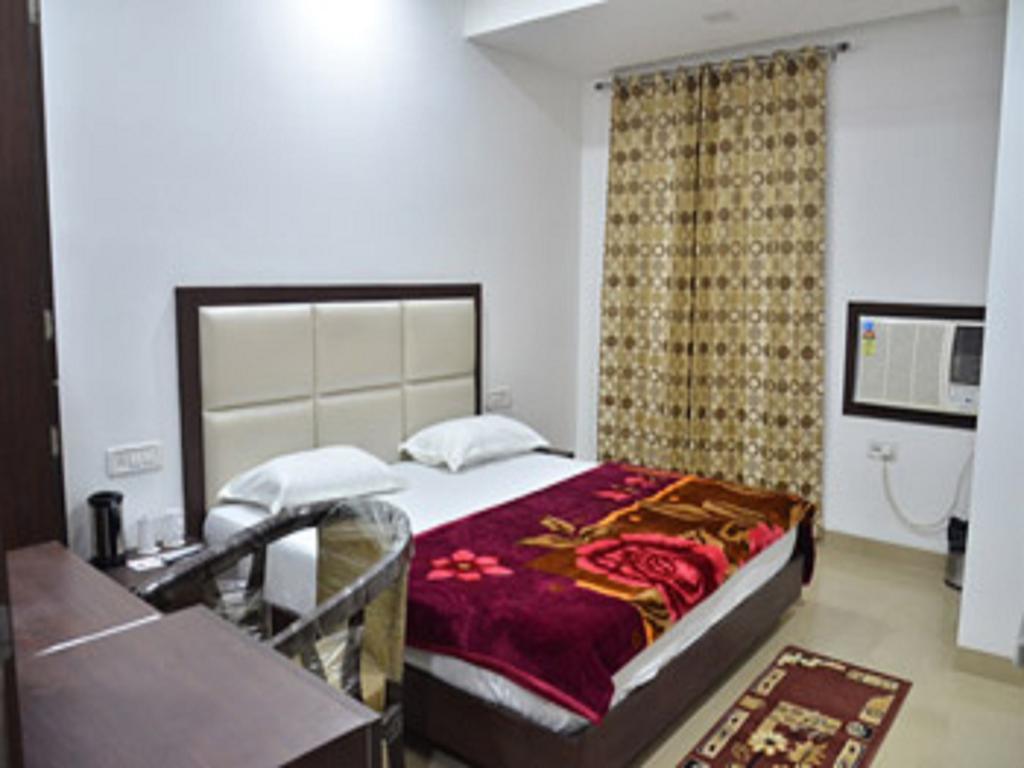 Hotel Popular Amritsar Rum bild